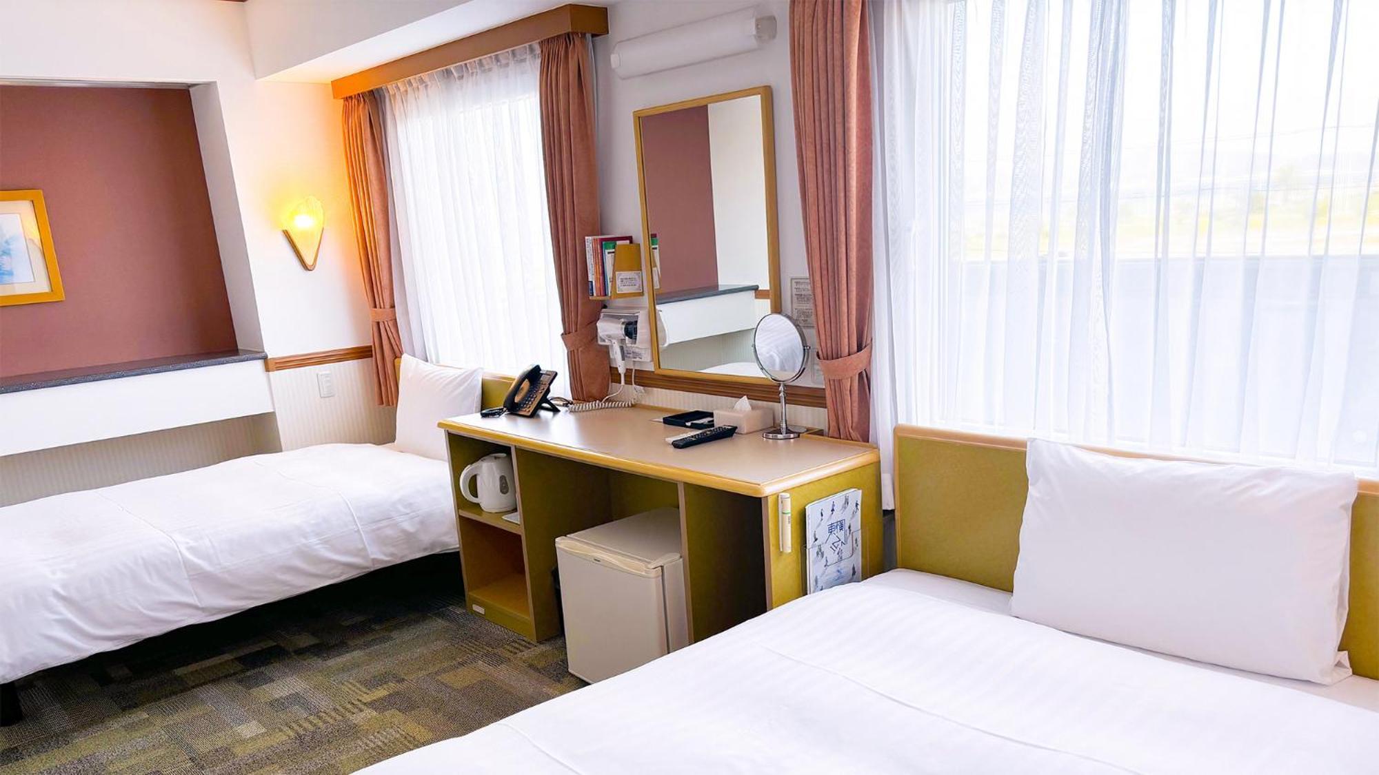 Toyoko Inn Kitakyushu Airport Bagian luar foto